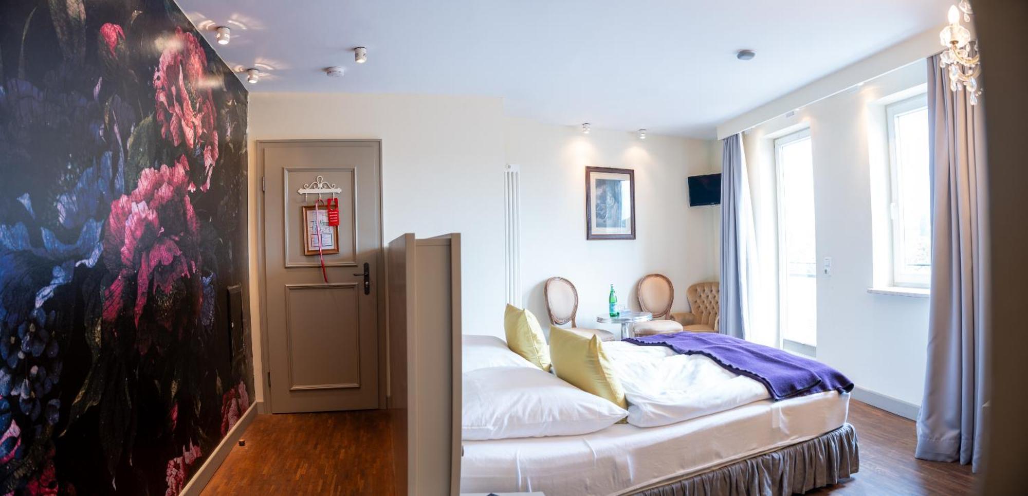 Friedrich Von Schiller Hotel Bietigheim-Bissingen Bagian luar foto